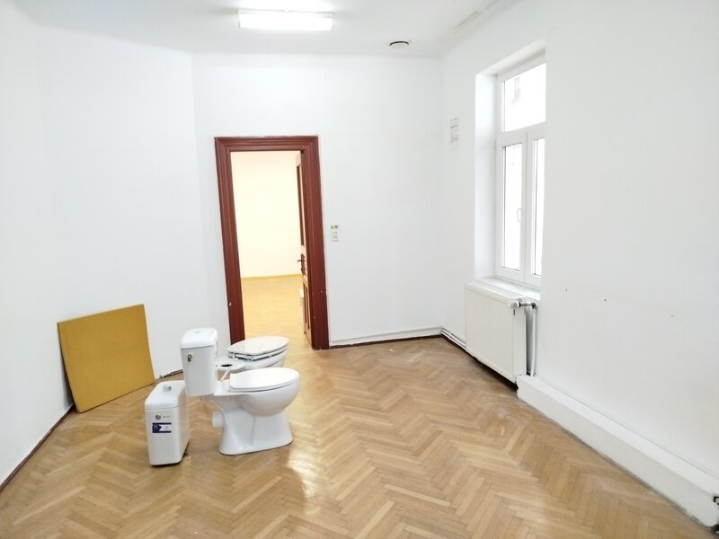 Pache libera unica spatioasa cu parcare, vila cu prestanta locatie eleganta